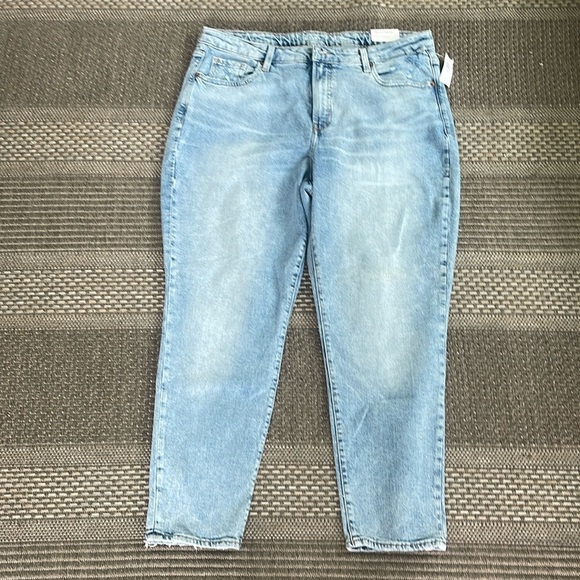 NWT Old Navy - high rise O G straight medium wash blue jeans - size 18 - Picture 1 of 4